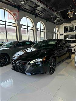 نيسان ألتيما